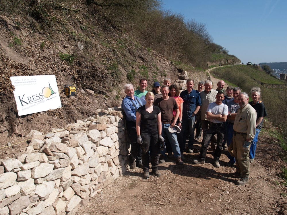 Das Trockenmauer-Seminar fand im April 2018 erstmals im hessischen Teil des Welterbe-Tals statt. Foto: Zweckverband Welterbe Oberes Mittelrheintal.