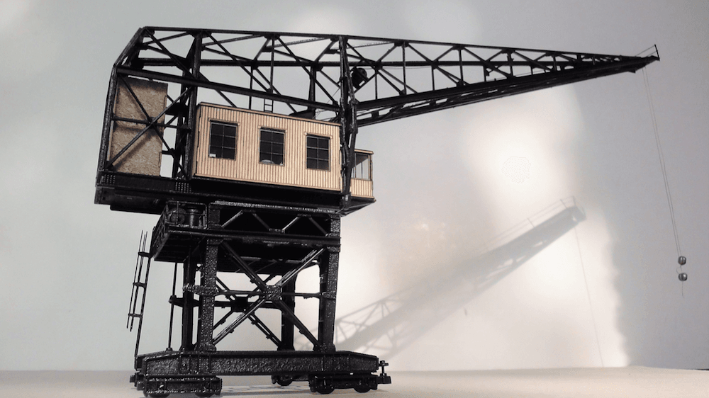 Der Häusener Kran im Maßstab 1:87. Foto: Jäckel Architekten