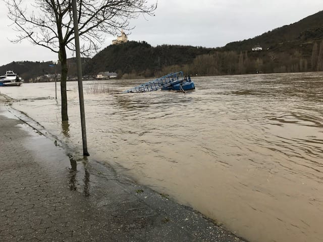 Hochwasser in Spay. Foto: Iris Schäfer