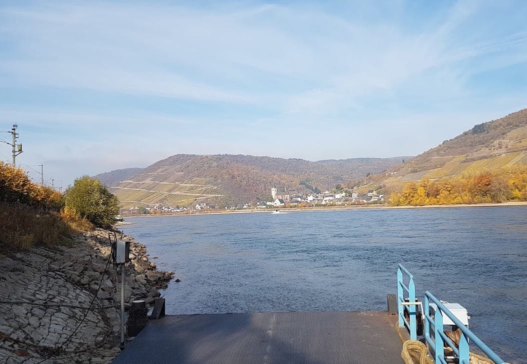 Der Fähranleger in Niederheimbach. im November 2018. Foto: Frank Zimmer