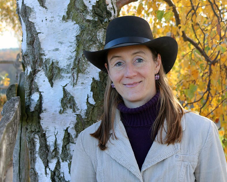 Julia Mack-Heil ist Pfarrerin und Pferdetrainerin. Foto: Seminarzentrum Birkenhof