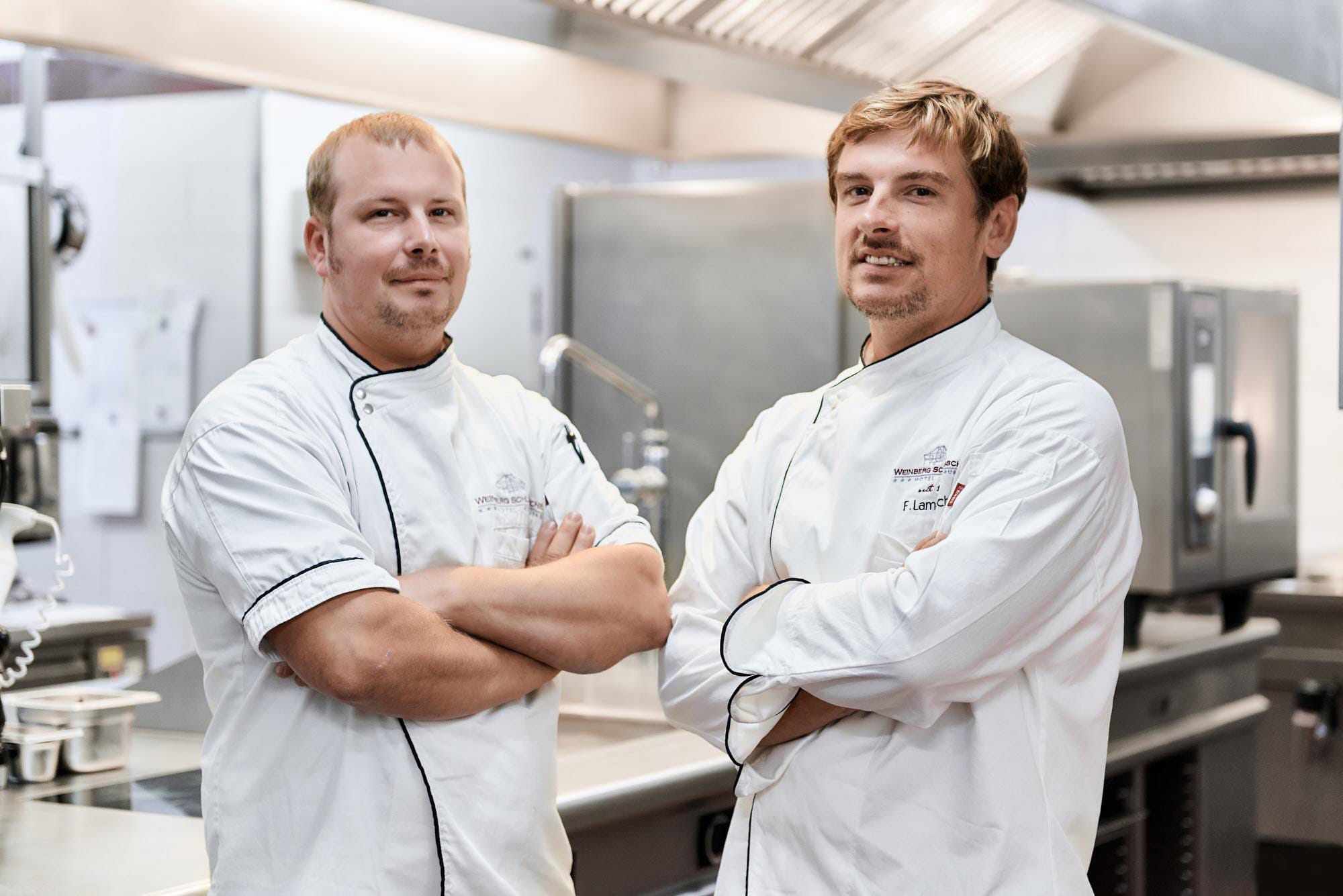 Florian Lambrich (r.) betreibt das Weinbergschlösschen gemeinsam mit seinem Bruder Marc. 