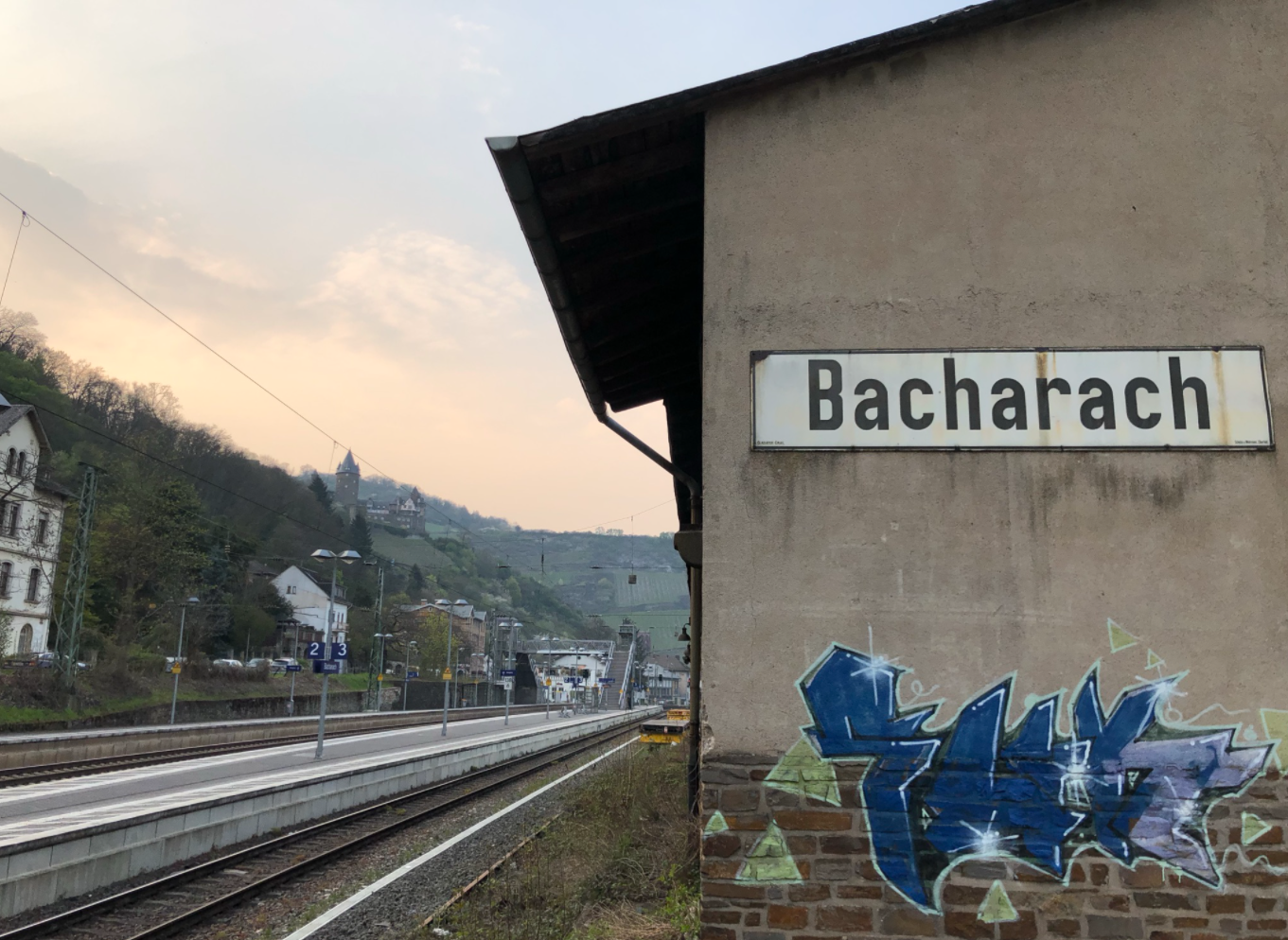 Bacharacher Bahnhofsgelände 2021.