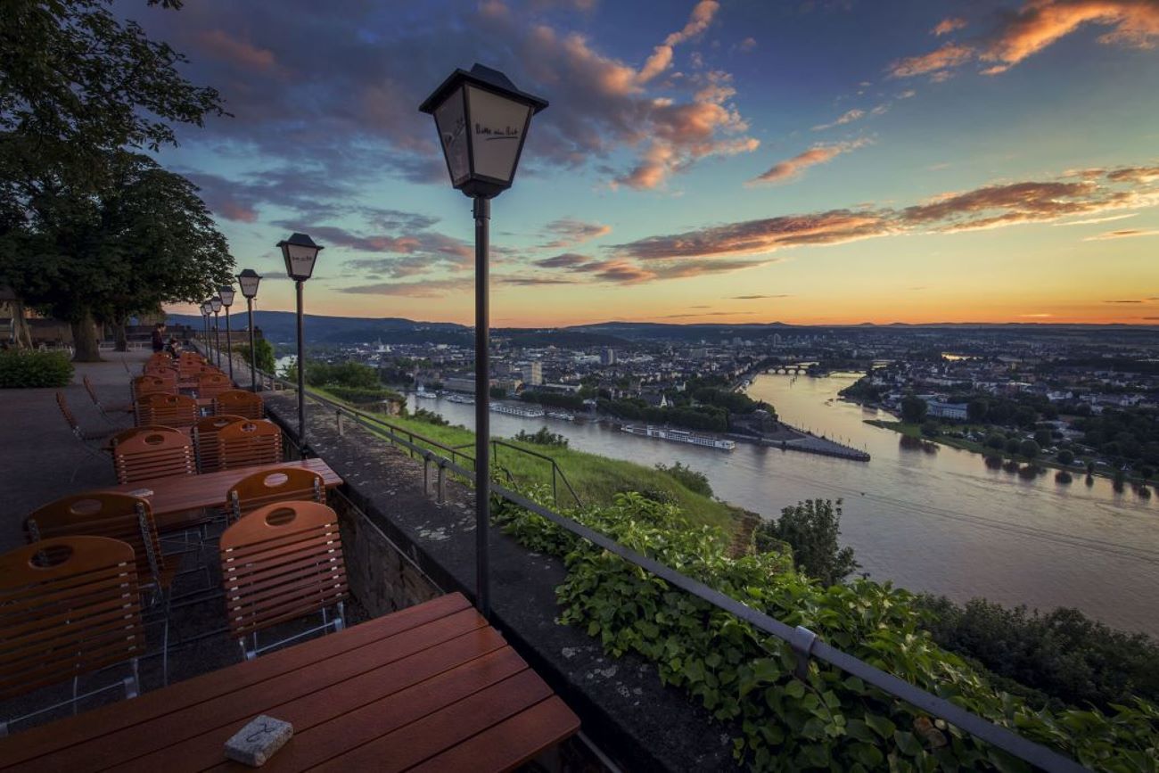 Abendhimmel über Koblenz. Foto: Henry Tornow.