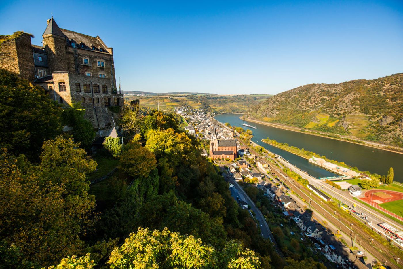 Blick auf Oberwesel am Rhein. Foto: HenryTornow / Romantischer Rhein