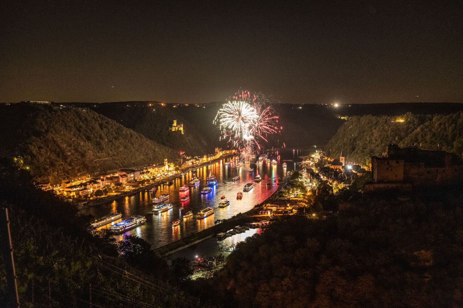 Rhein in Flammen bei St. Goarshausen. Foto: Dominik Ketz / Romantischer Rhein