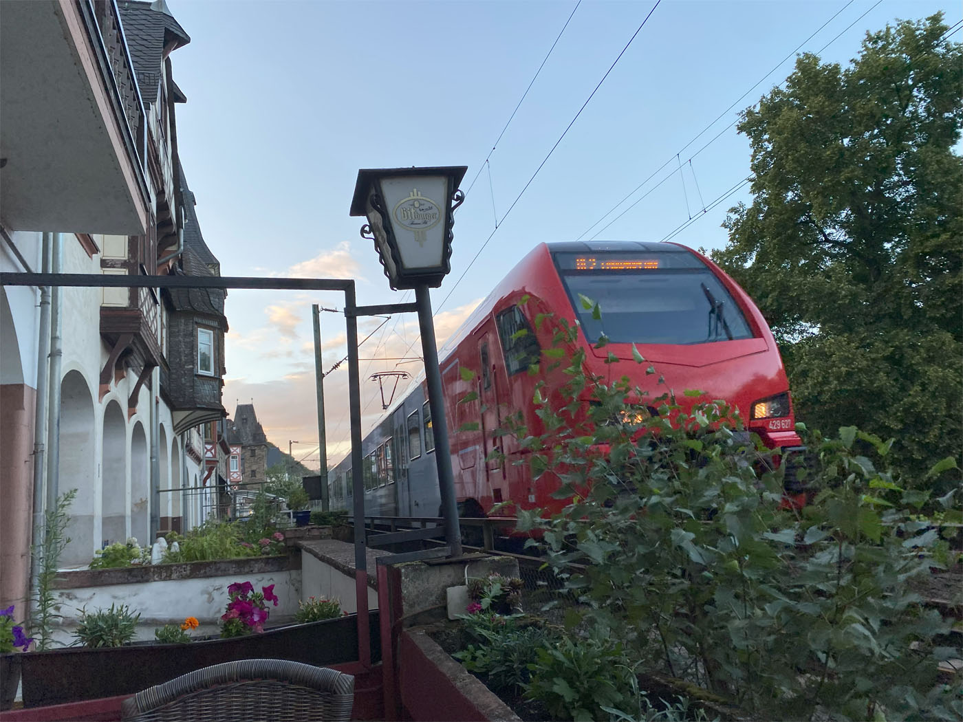 Zug in Bacharach.