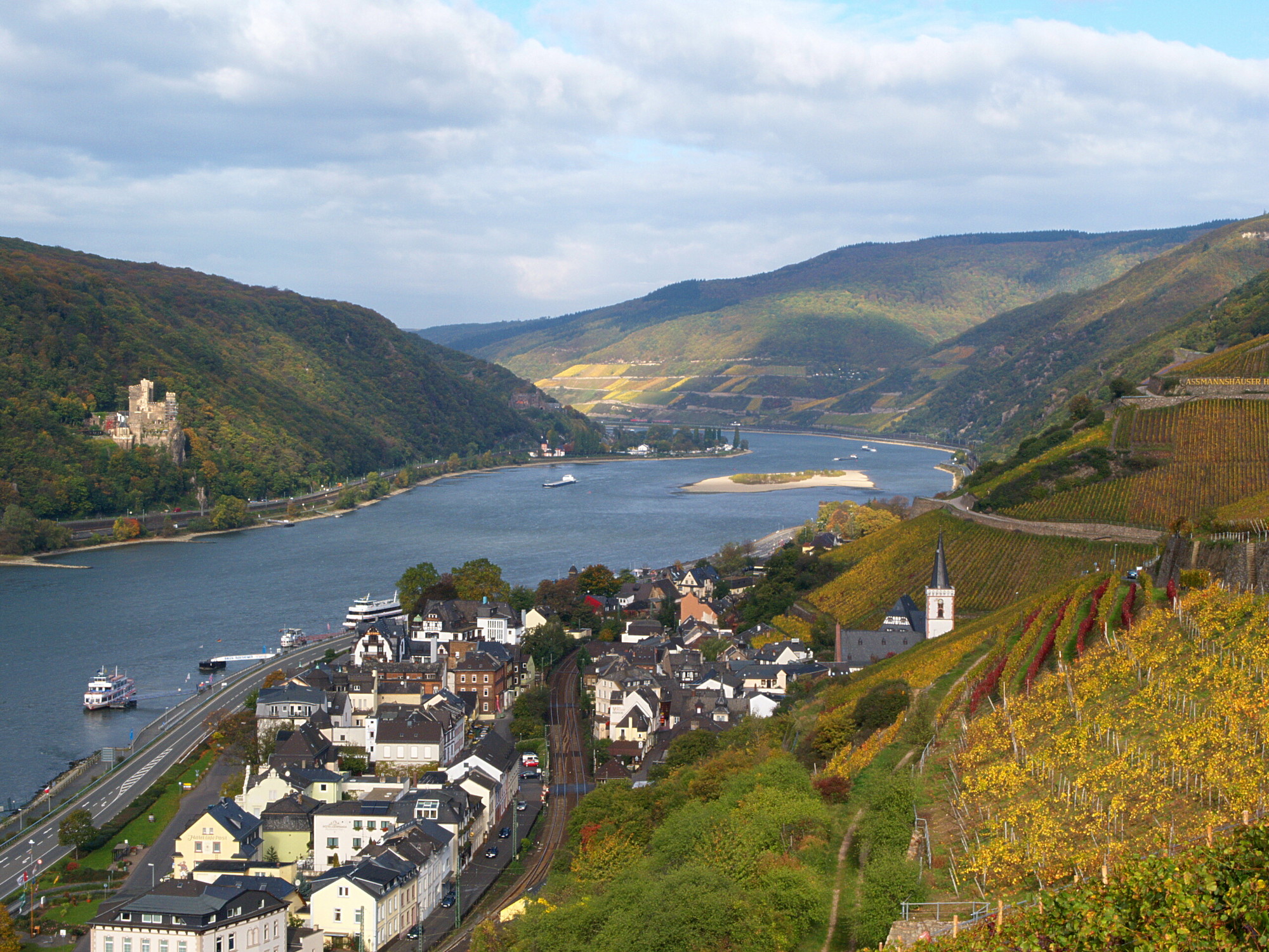 Burg Rheinstein von Assmannshausen aus gesehen. Foto: Karlheinz Walter