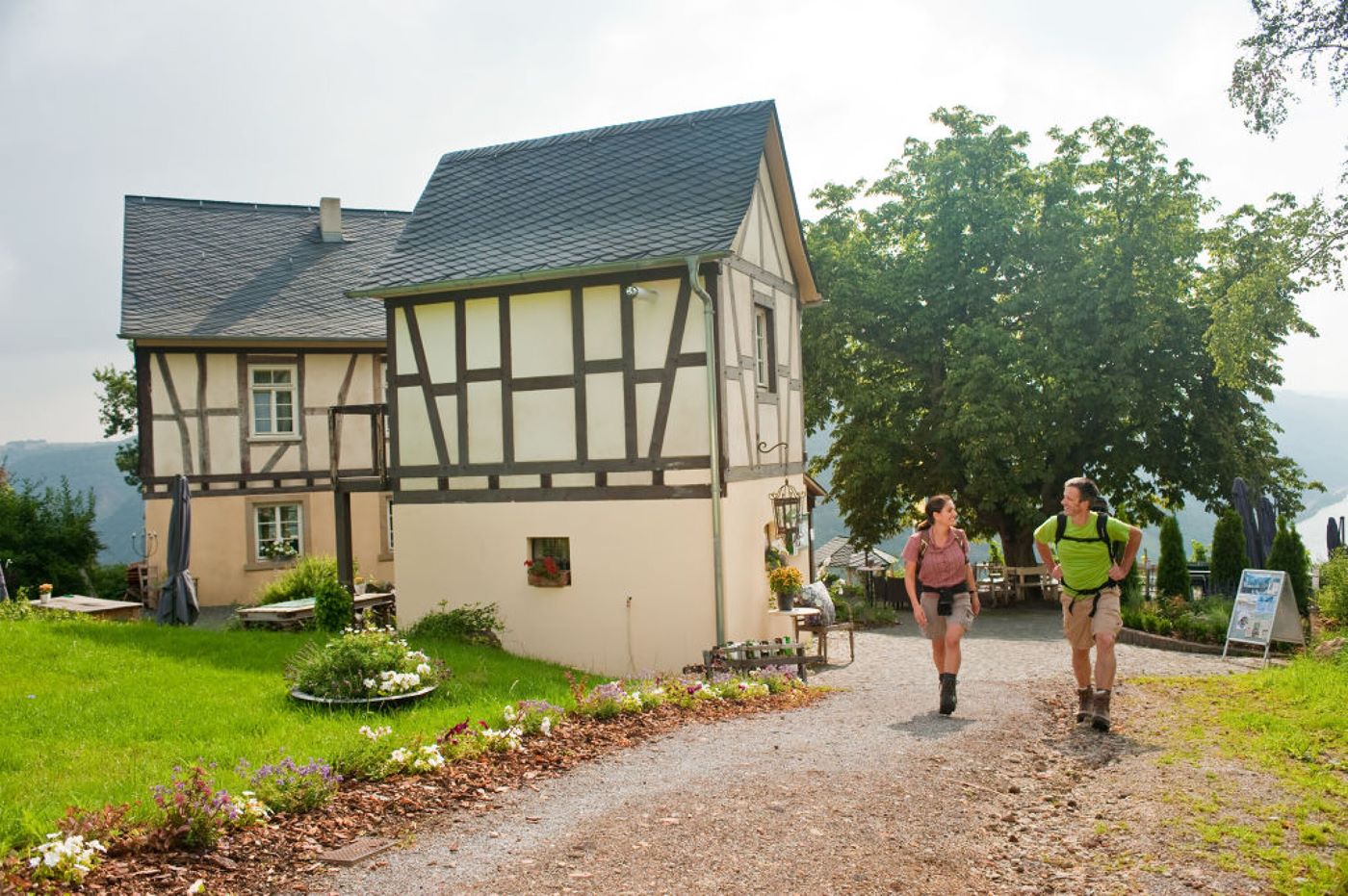 Dominik Ketz fotografierte das Günderodehaus für den "Romantischen Rhein"