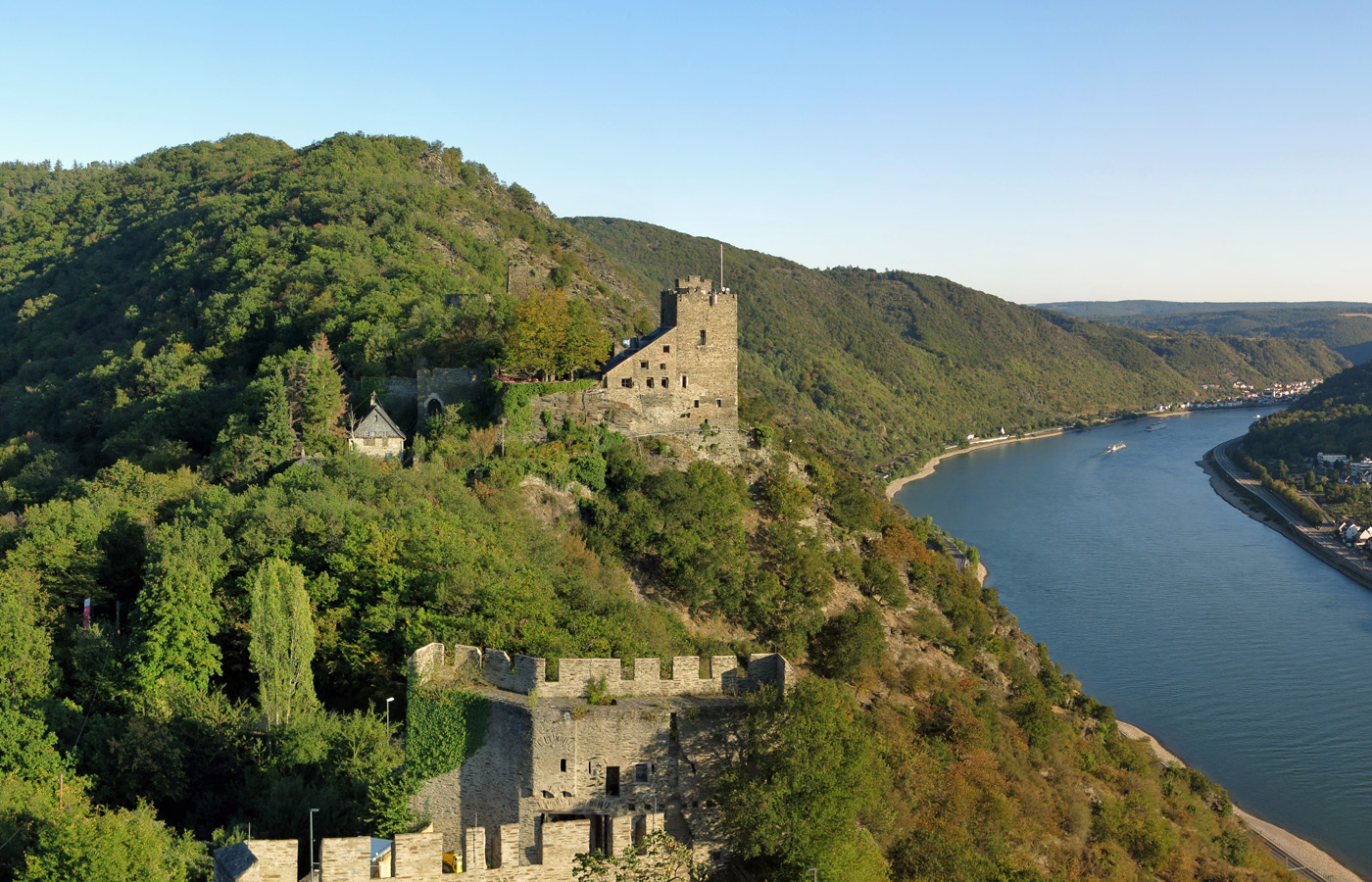 Burg Liebenstein über Kamp-Bornhofen. Foto: Jörg Braukmann / Creative Commons