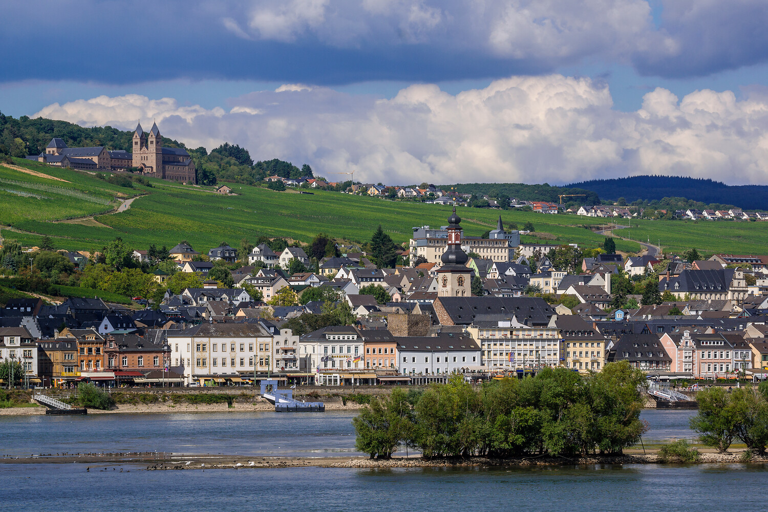 Blick auf Rüdesheim. Foto: Friedrich Gier / Romantischer Rhein Tourismus GmbH