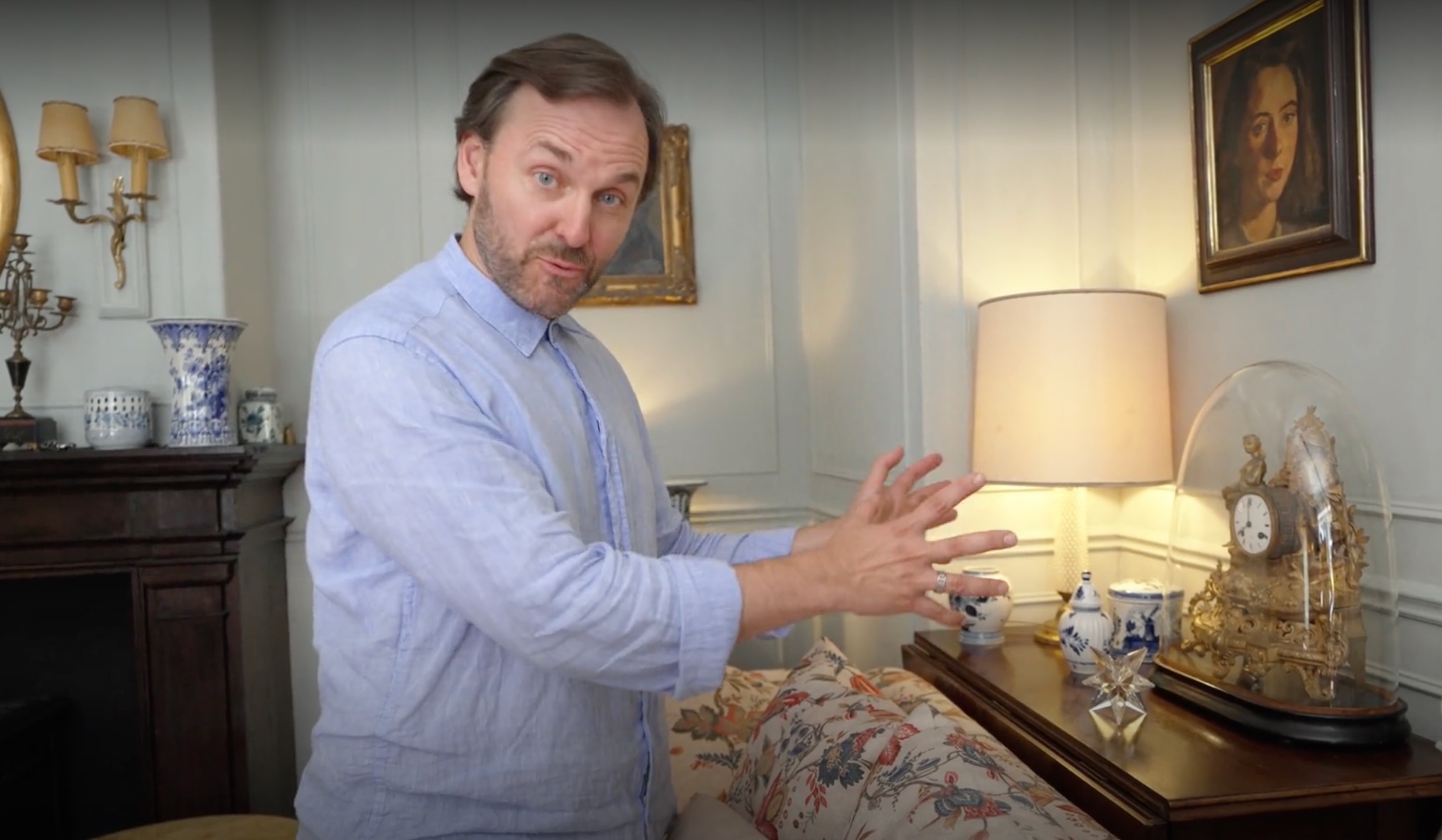 Hans-Lothar Huhn in der "ARD Roomtour". Screenshot: ARD
